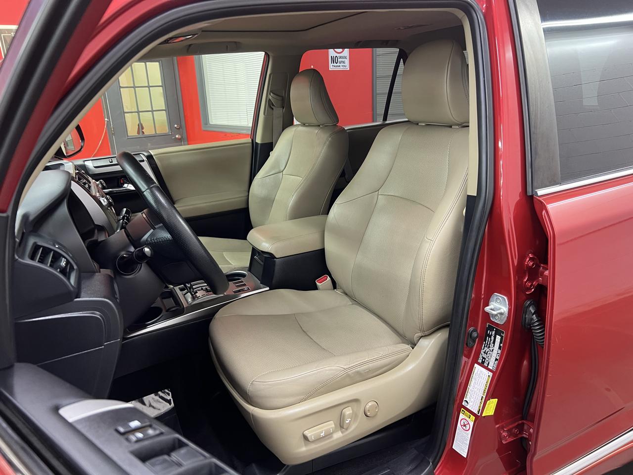 Toyota 4Runner Limited 4WD V6 2015