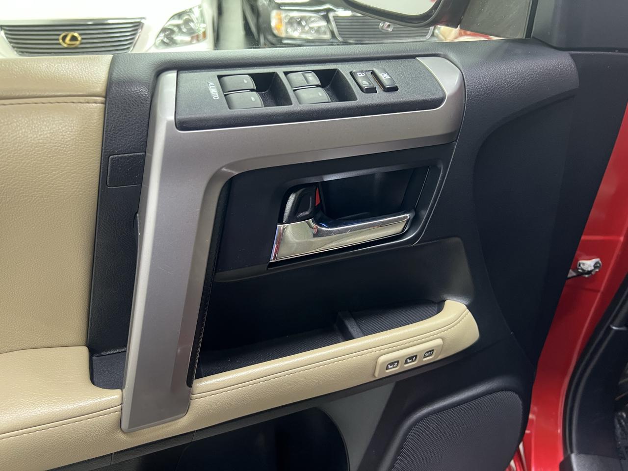 Toyota 4Runner Limited 4WD V6 2015