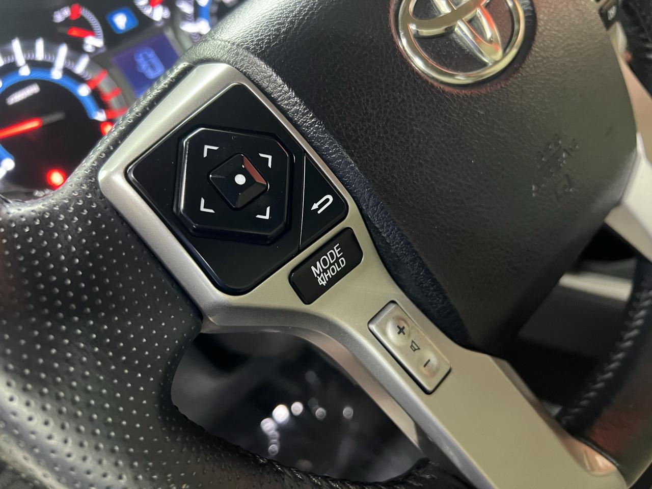 Toyota 4Runner Limited 4WD V6 2015