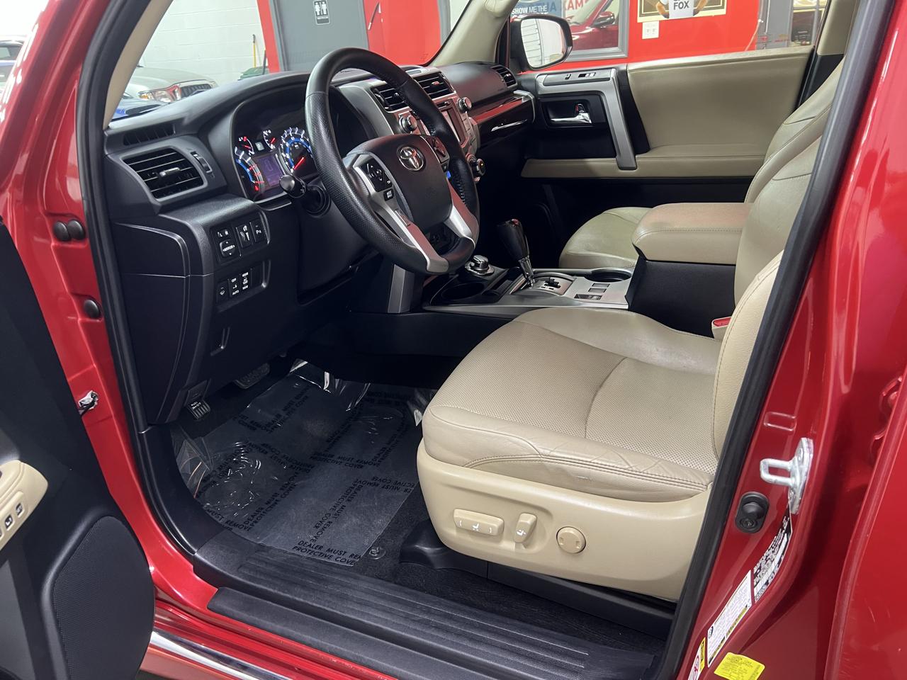 Toyota 4Runner Limited 4WD V6 2015