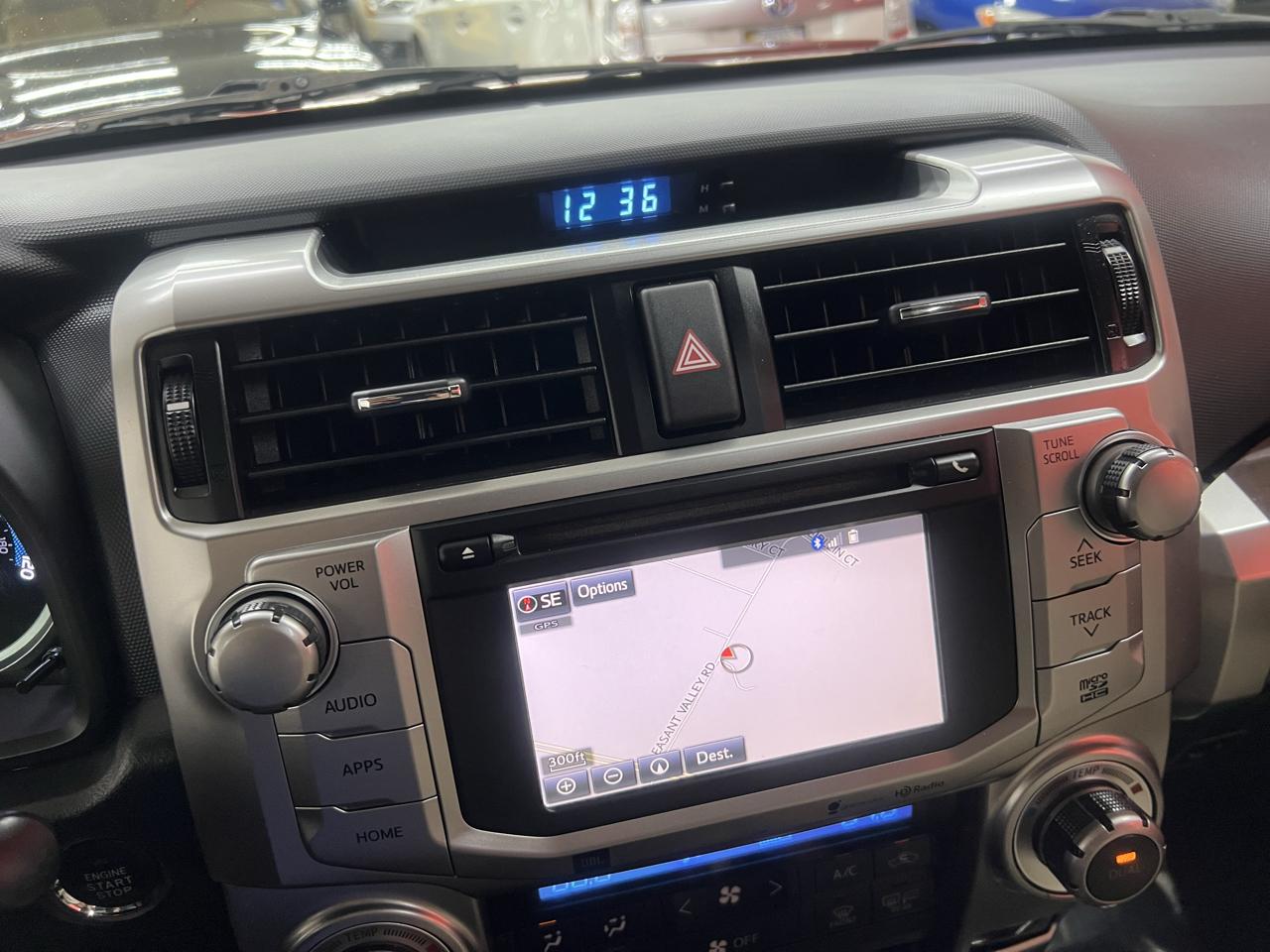 Toyota 4Runner Limited 4WD V6 2015