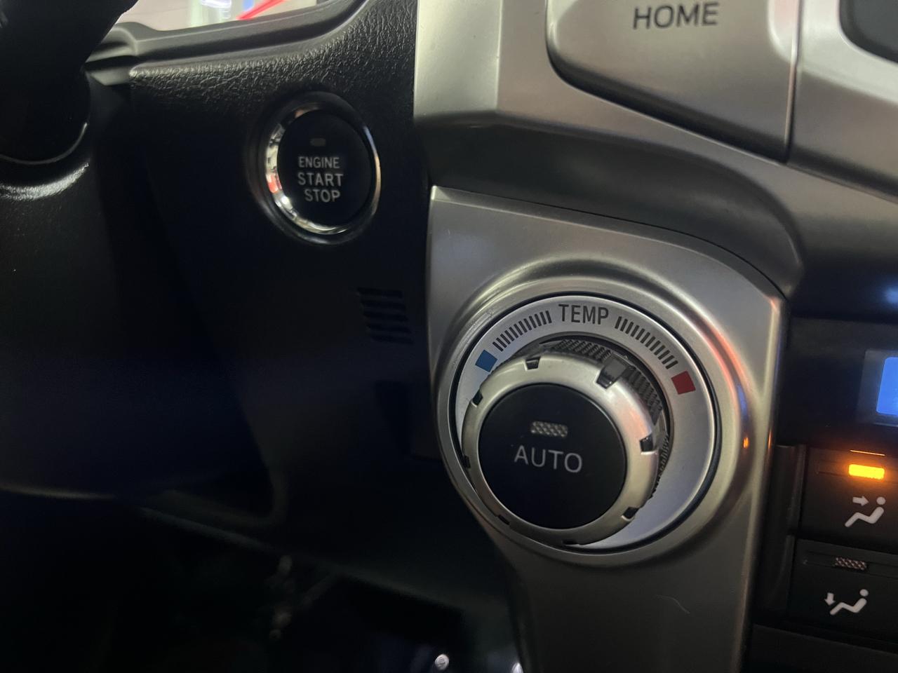 Toyota 4Runner Limited 4WD V6 2015