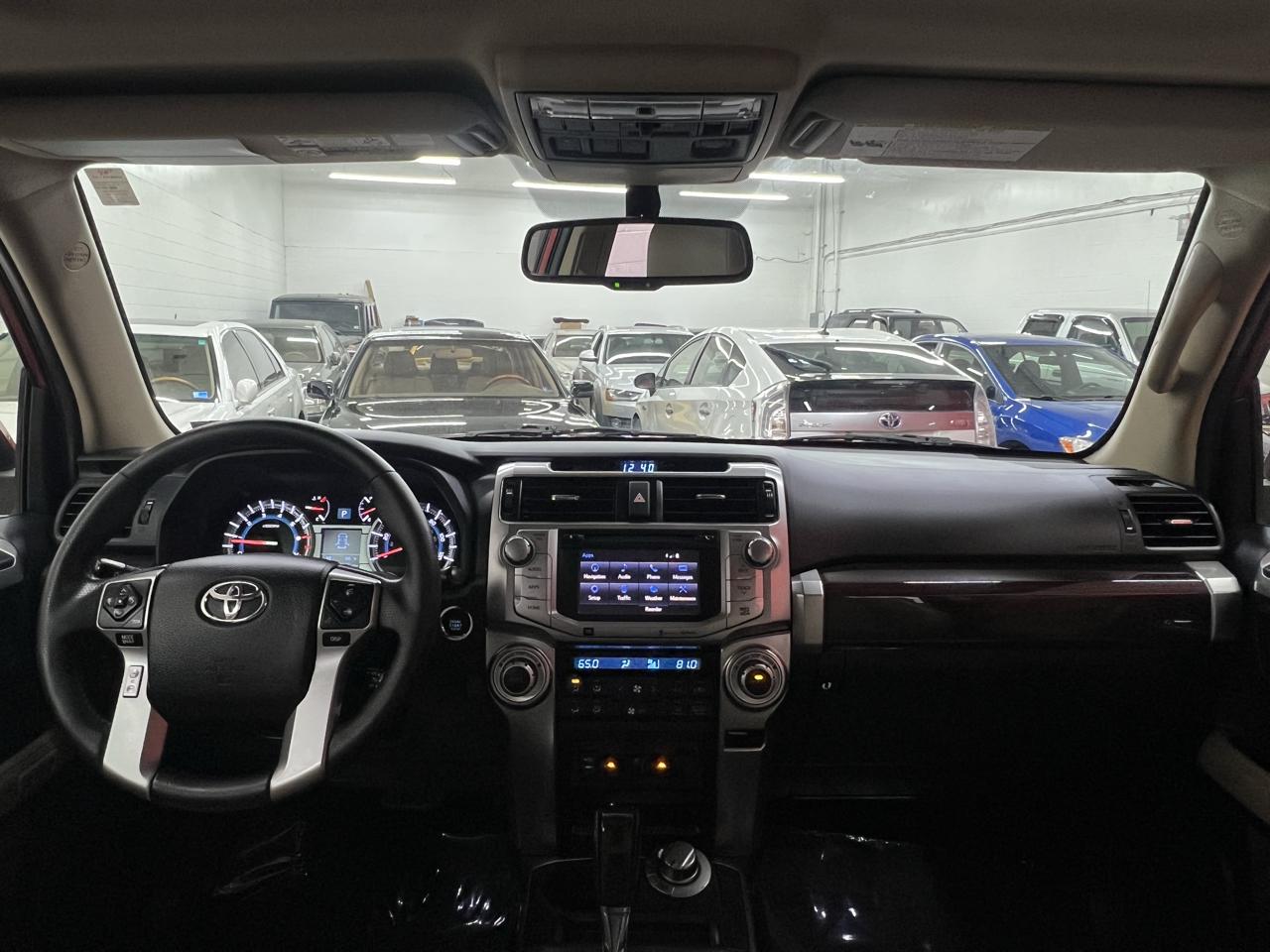 Toyota 4Runner Limited 4WD V6 2015