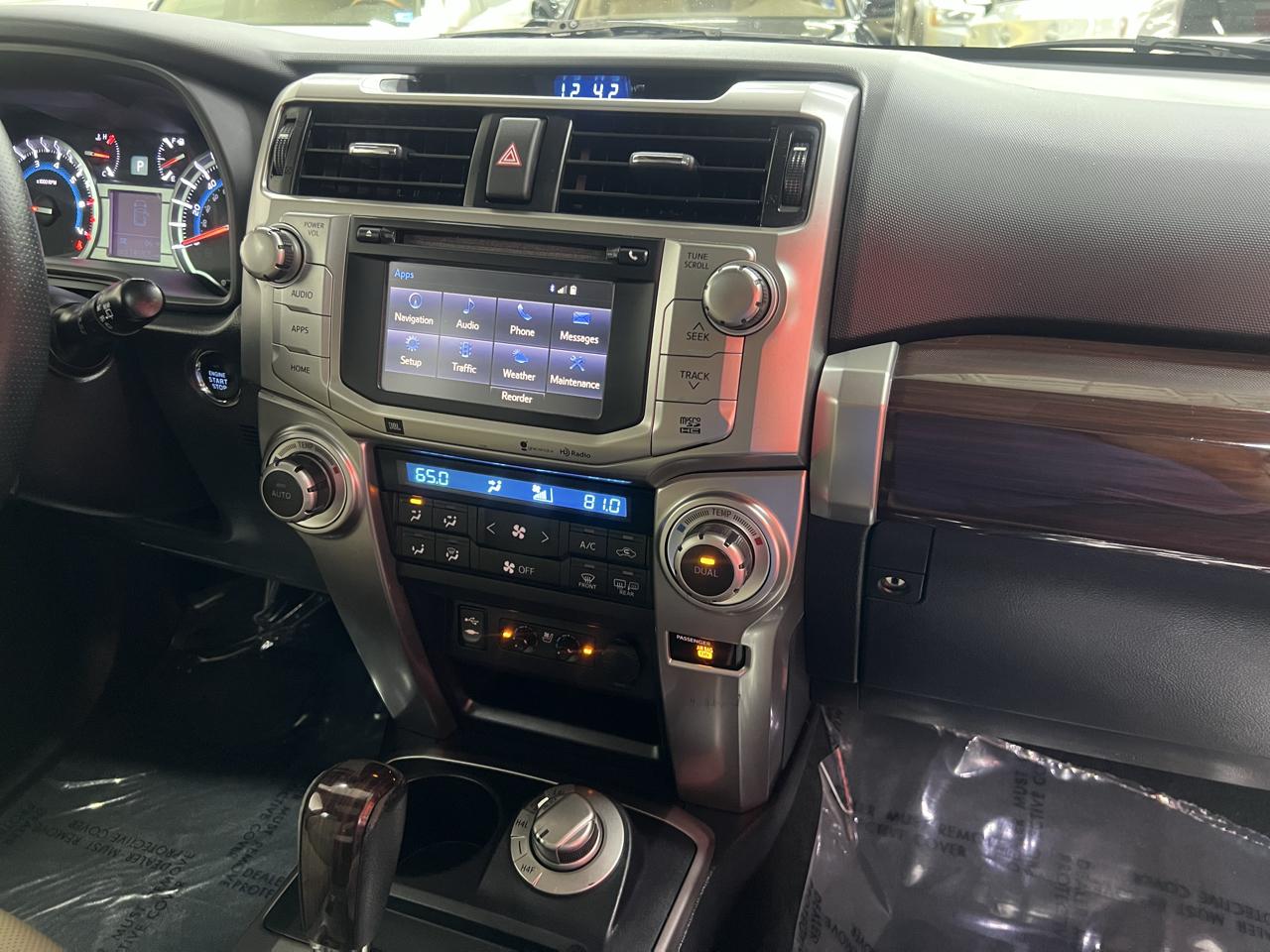 Toyota 4Runner Limited 4WD V6 2015