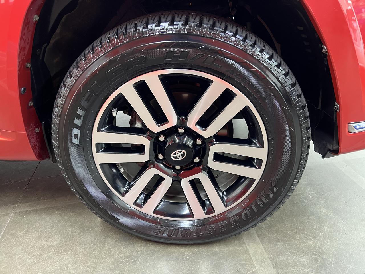 Toyota 4Runner Limited 4WD V6 2015