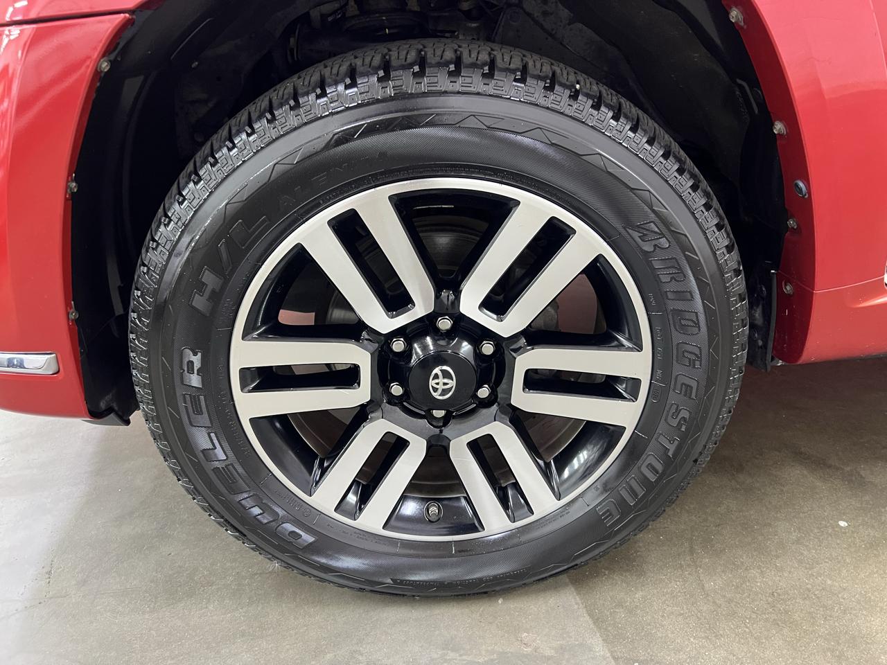 Toyota 4Runner Limited 4WD V6 2015