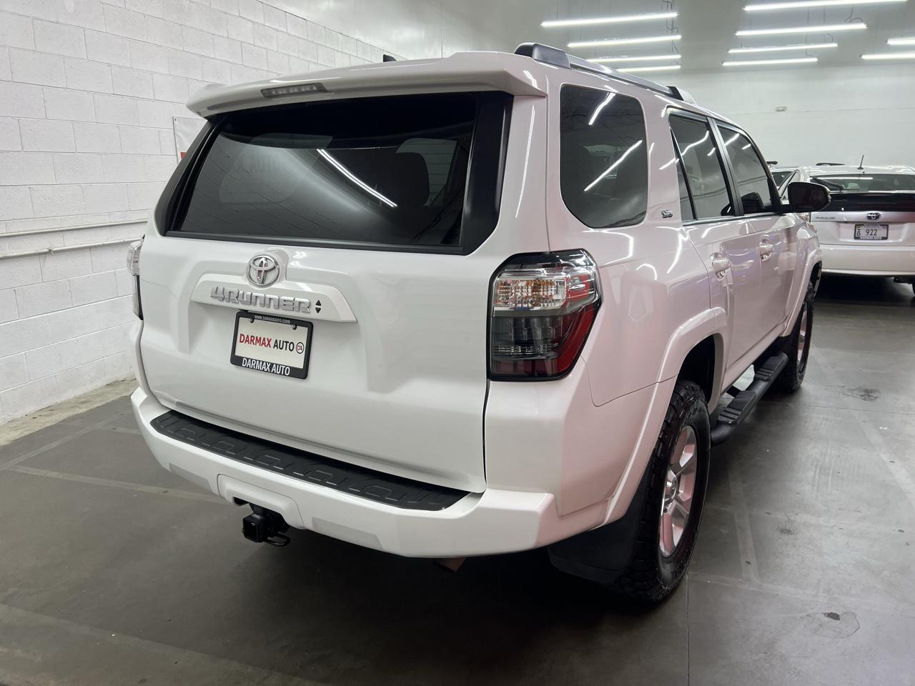 Toyota 4Runner SR5 Premium 4WD 2021