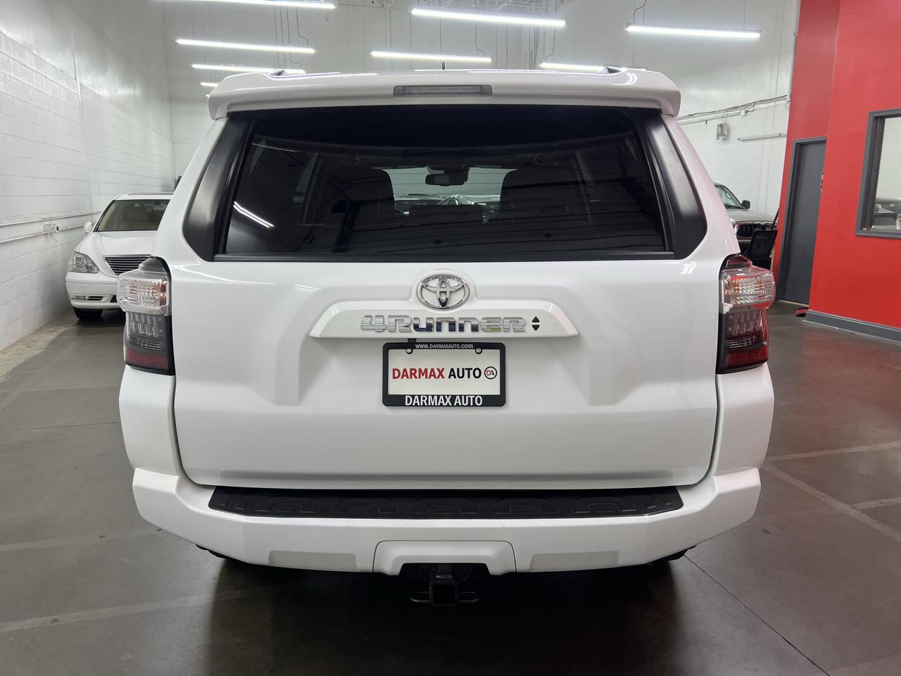 Toyota 4Runner SR5 Premium 4WD 2021
