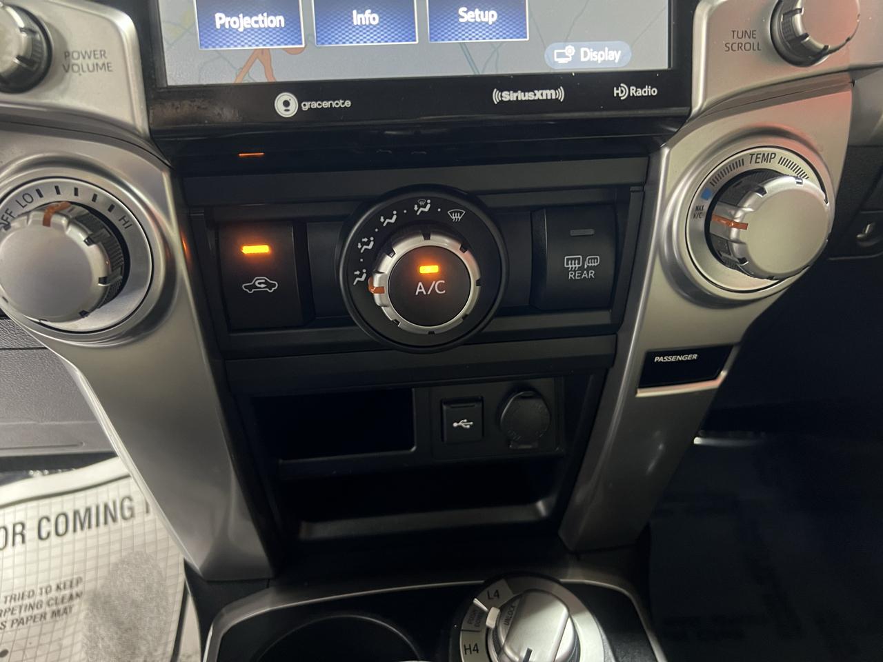 Toyota 4Runner SR5 Premium 4WD 2021