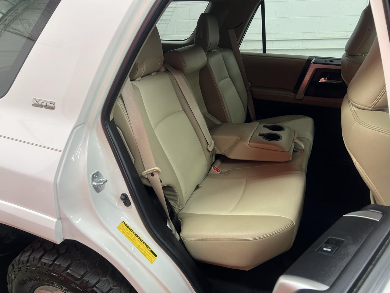 Toyota 4Runner SR5 Premium 4WD 2021