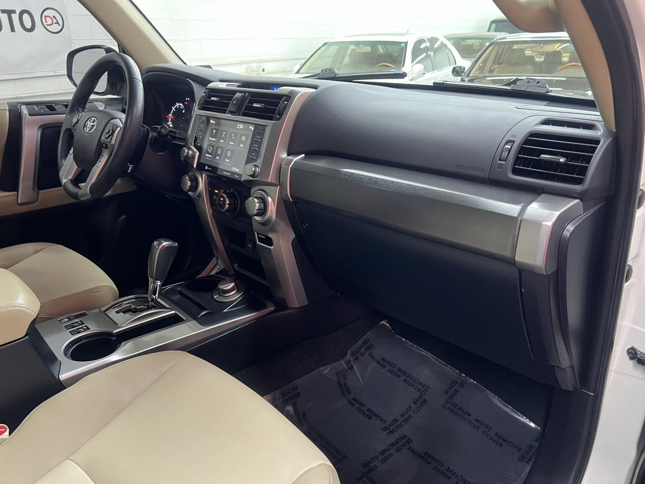 Toyota 4Runner SR5 Premium 4WD 2021