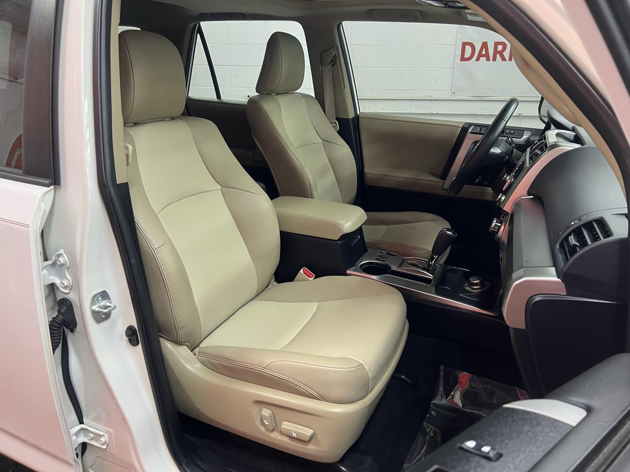Toyota 4Runner SR5 Premium 4WD 2021