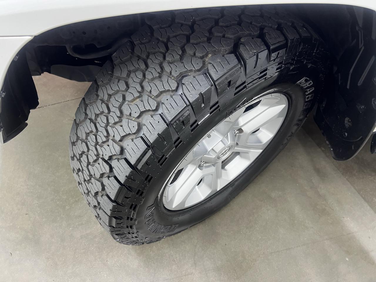 Toyota 4Runner SR5 Premium 4WD 2021