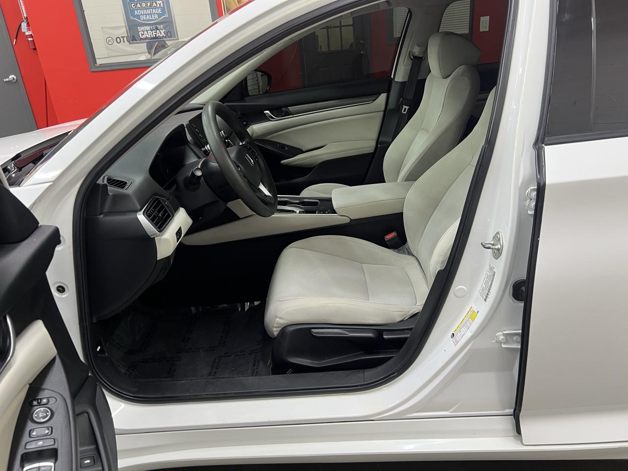 Honda Accord LX CVT 2018