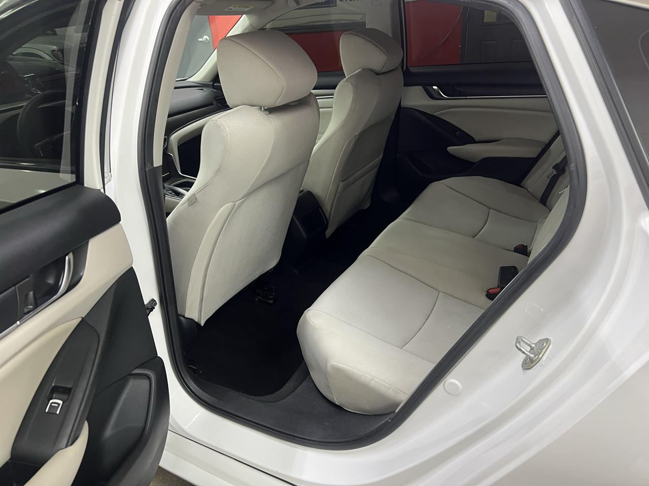 Honda Accord LX CVT 2018