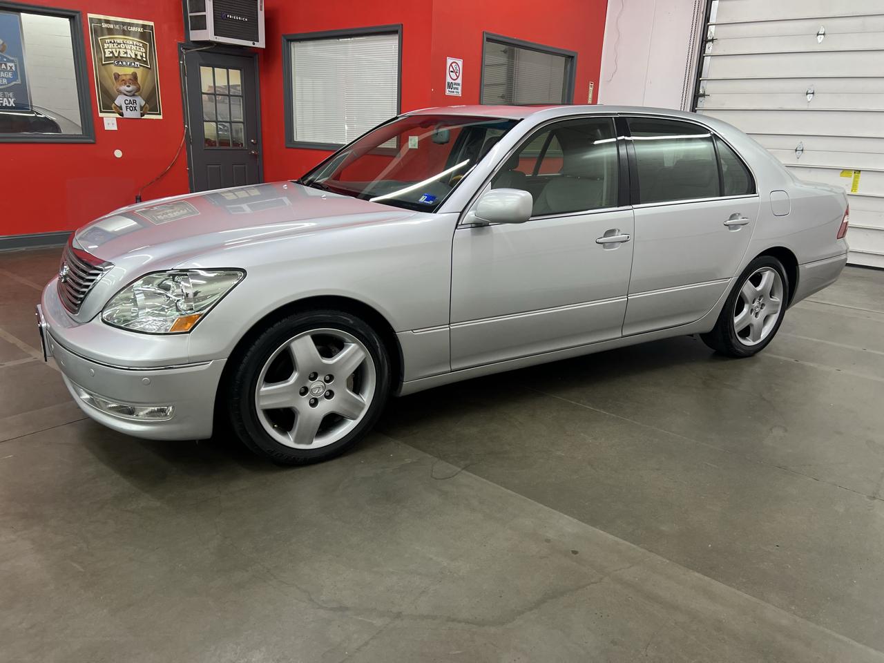 Lexus LS 430 Sedan 2005