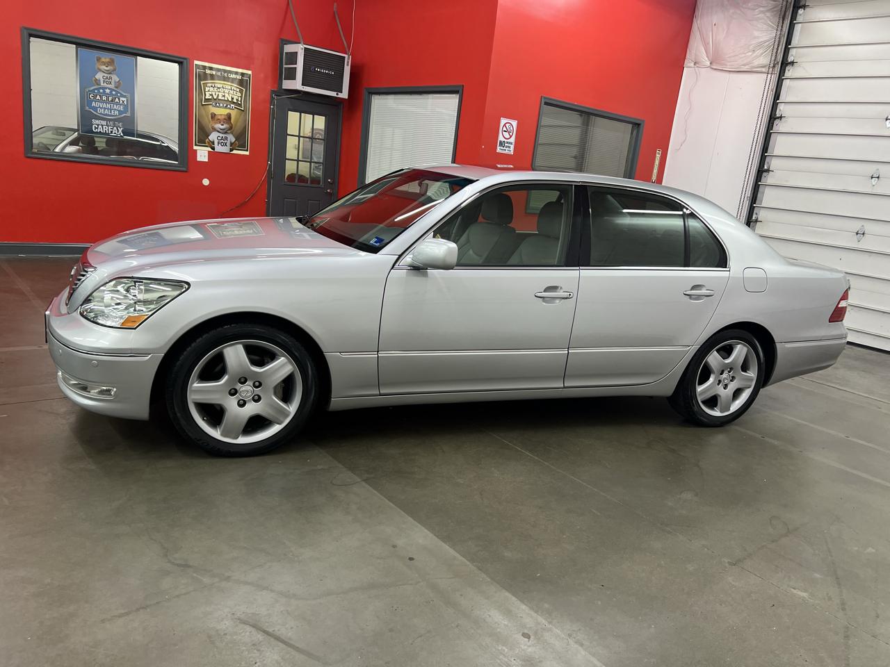 Lexus LS 430 Sedan 2005