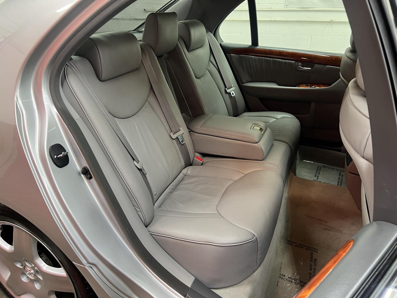 Lexus LS 430 Sedan 2005