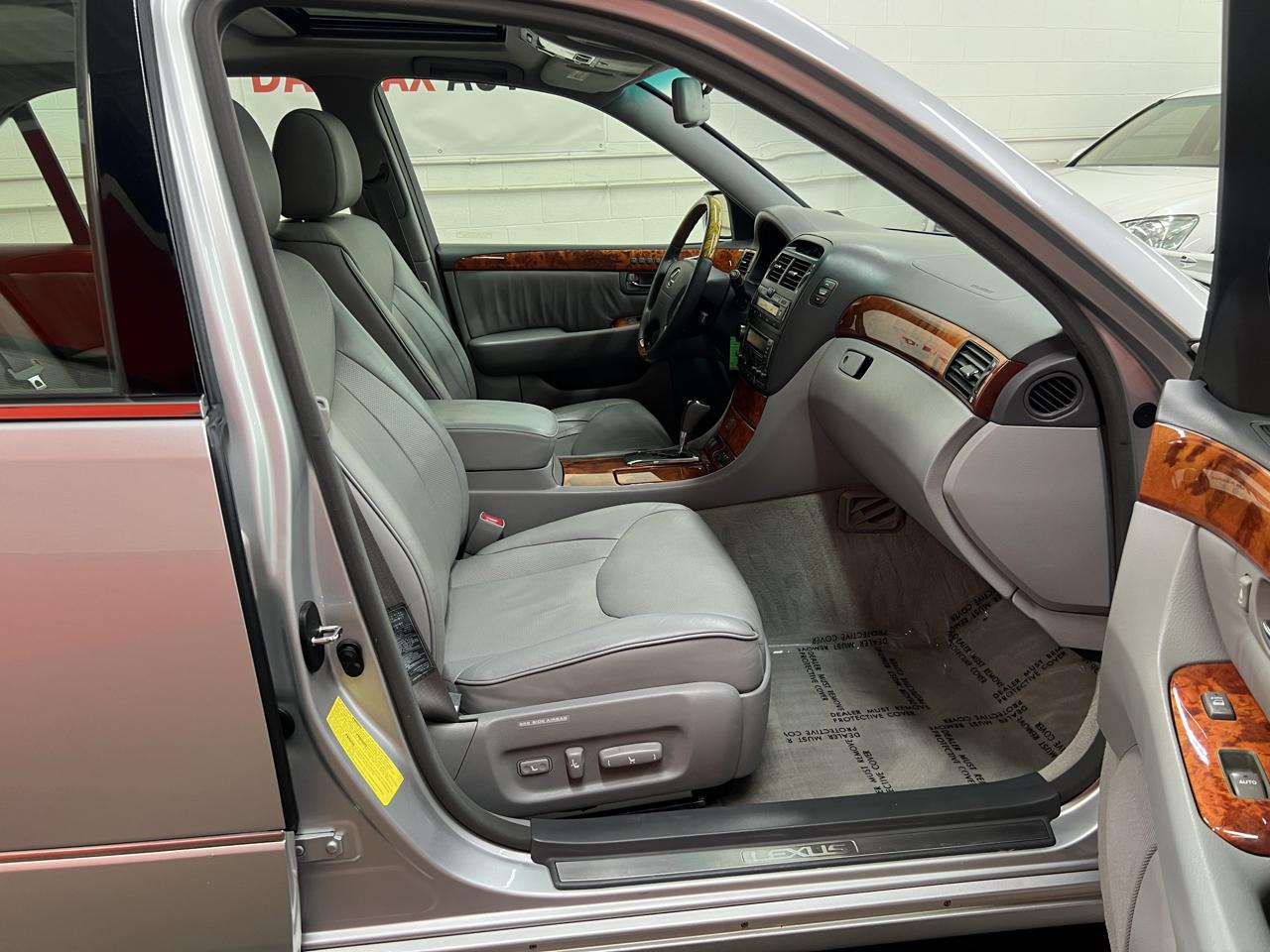Lexus LS 430 Sedan 2005