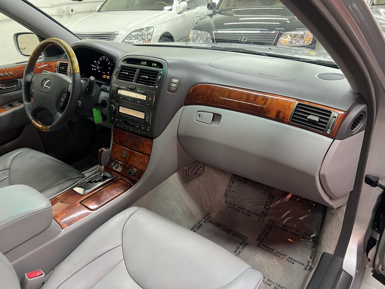 Lexus LS 430 Sedan 2005