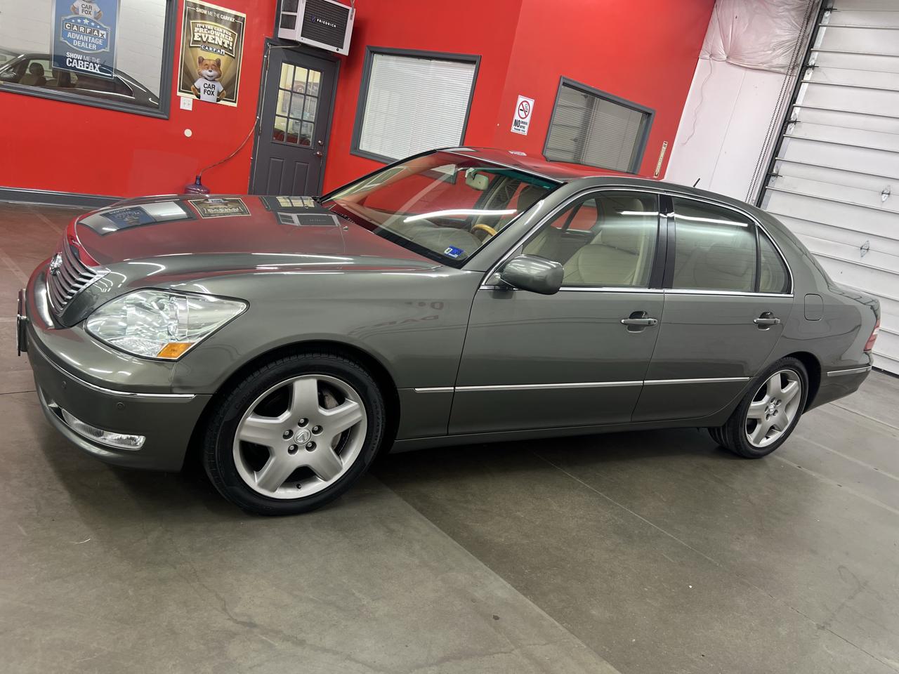 Lexus LS 430 Sedan 2005