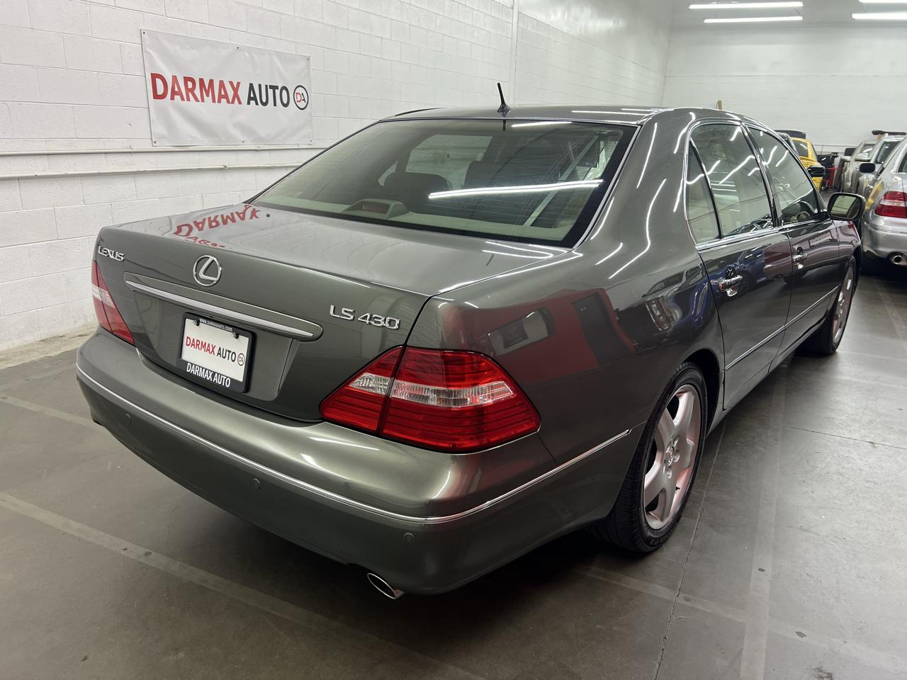 Lexus LS 430 Sedan 2005