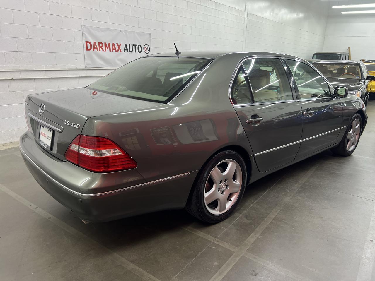 Lexus LS 430 Sedan 2005