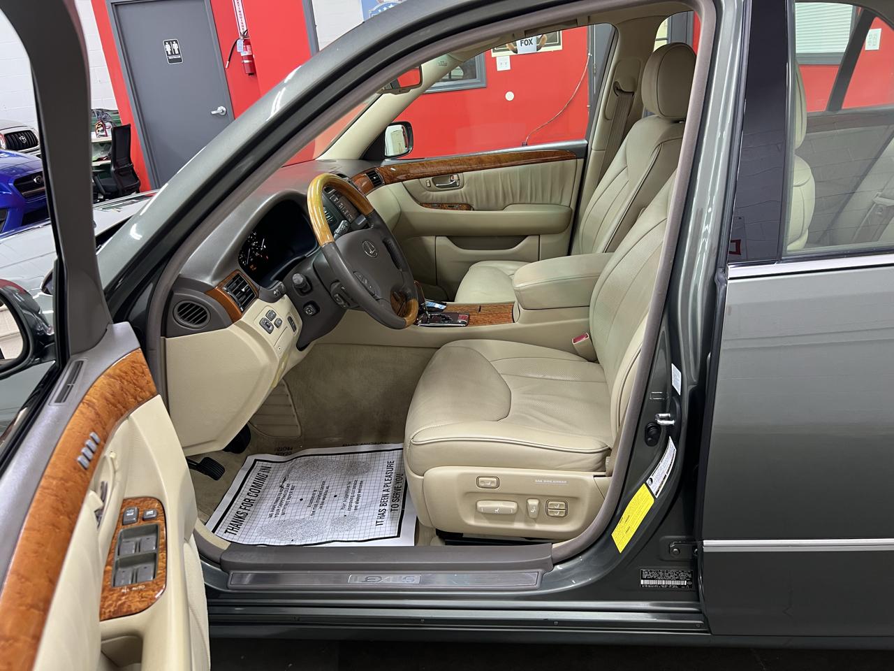 Lexus LS 430 Sedan 2005
