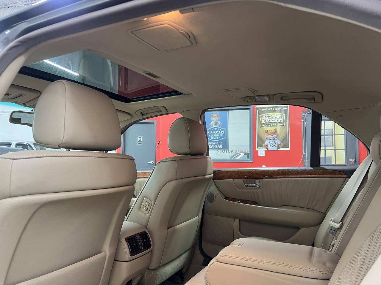 Lexus LS 430 Sedan 2005