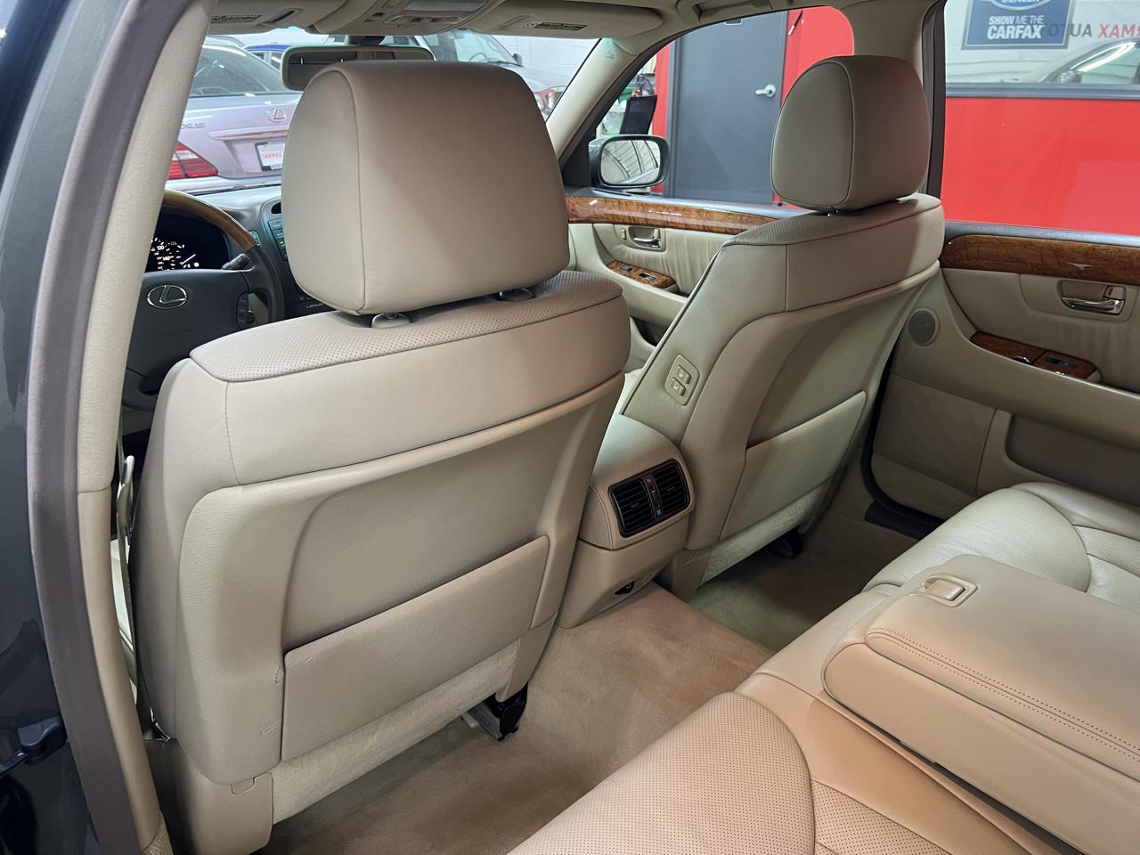 Lexus LS 430 Sedan 2005
