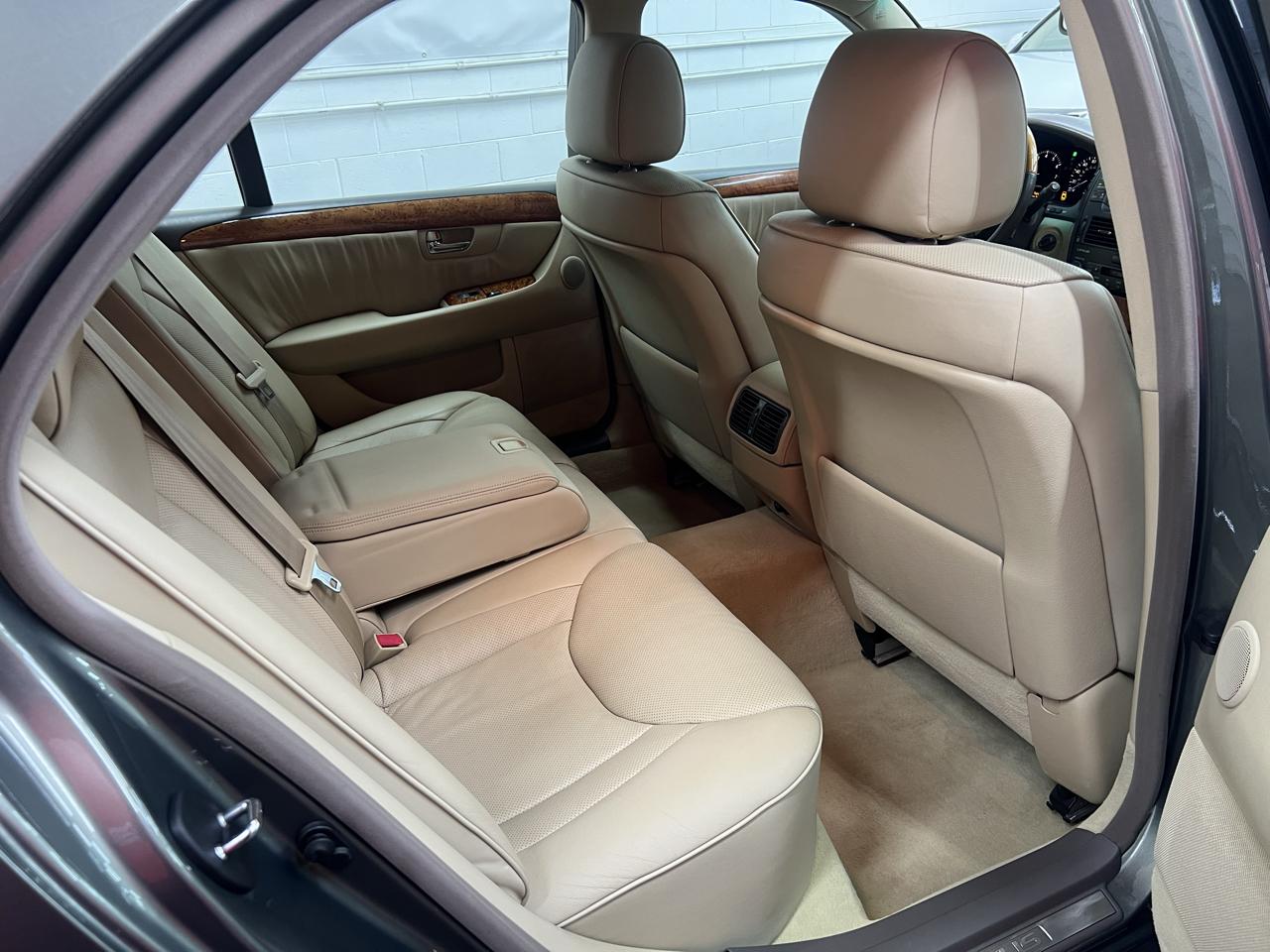 Lexus LS 430 Sedan 2005