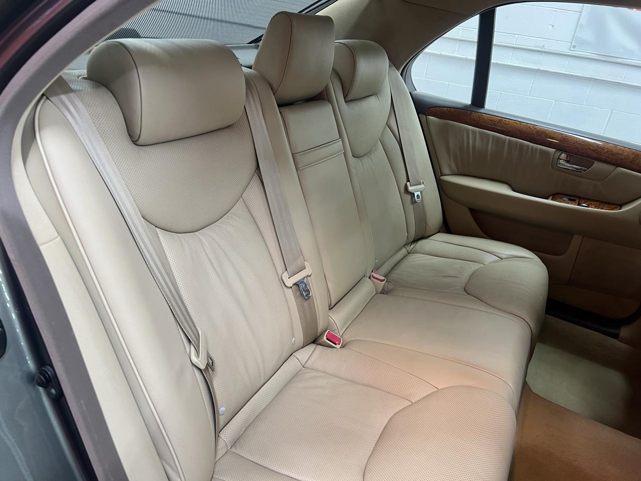 Lexus LS 430 Sedan 2005
