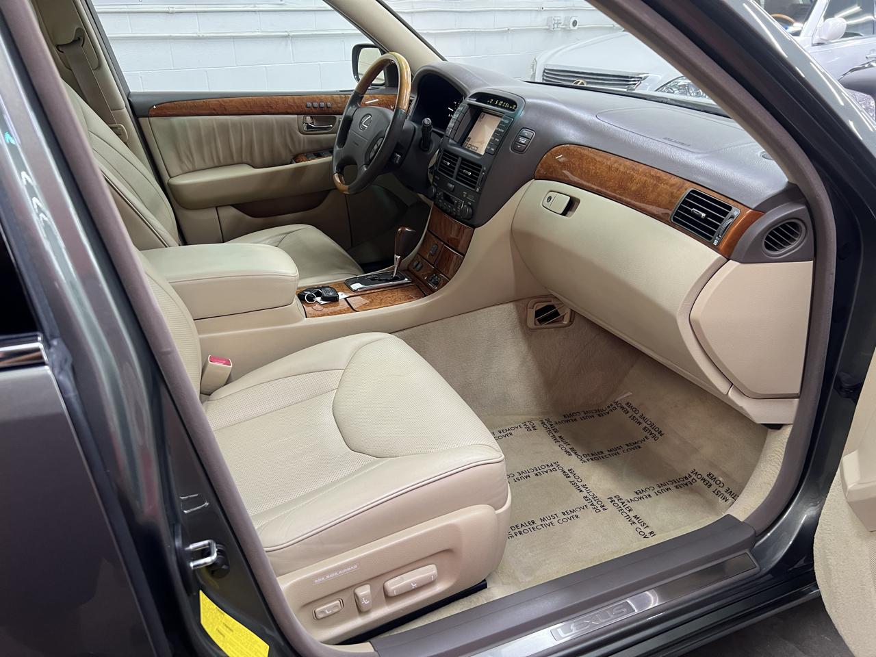 Lexus LS 430 Sedan 2005
