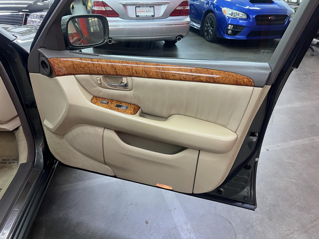 Lexus LS 430 Sedan 2005