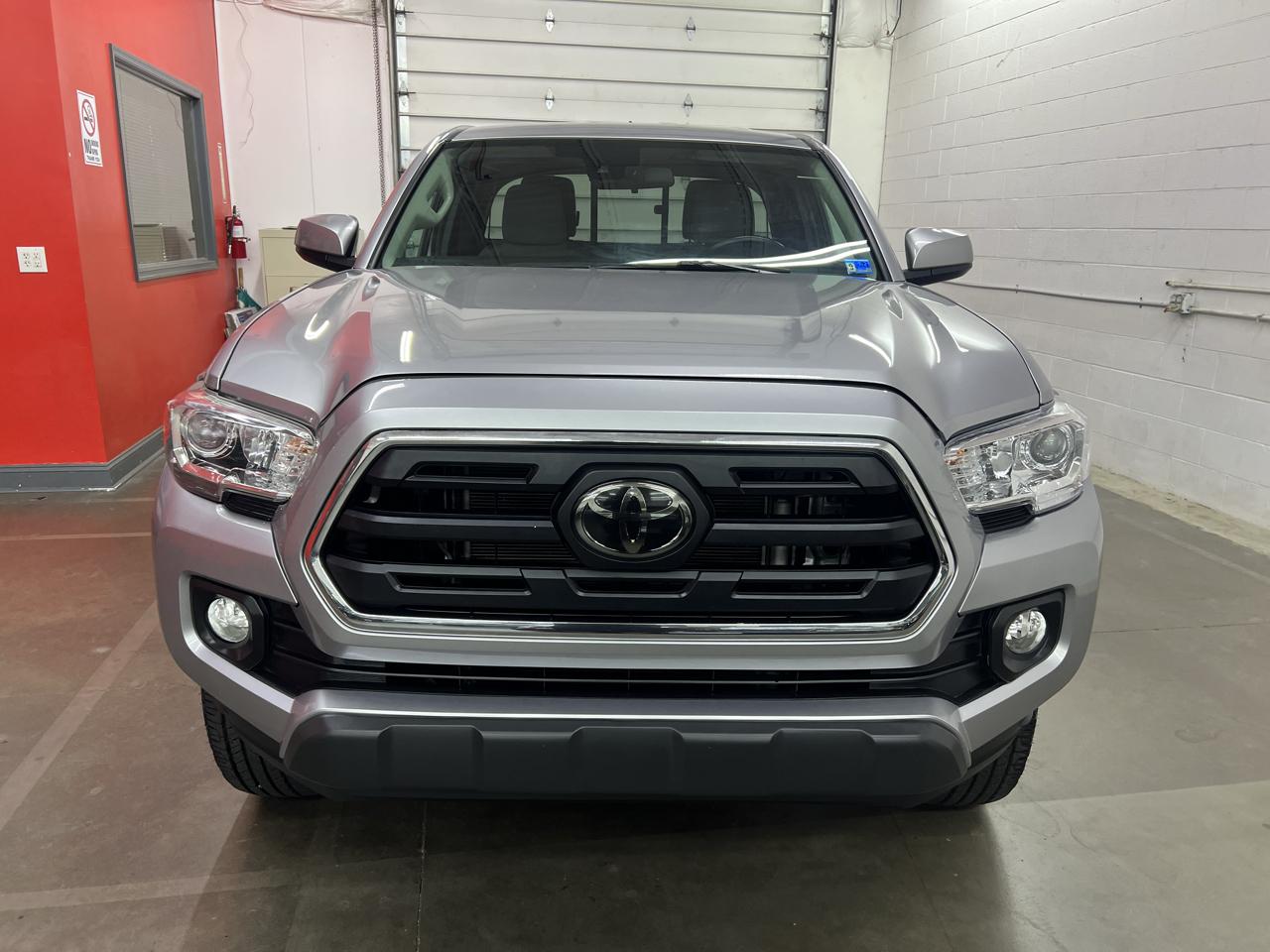 Toyota Tacoma SR5 Access Cab I4 6AT 4WD 2018