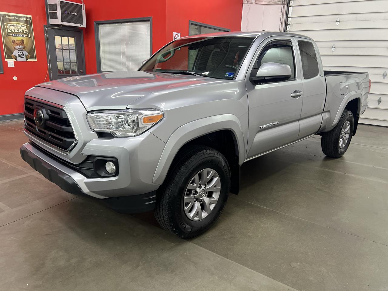 Toyota Tacoma SR5 Access Cab I4 6AT 4WD 2018