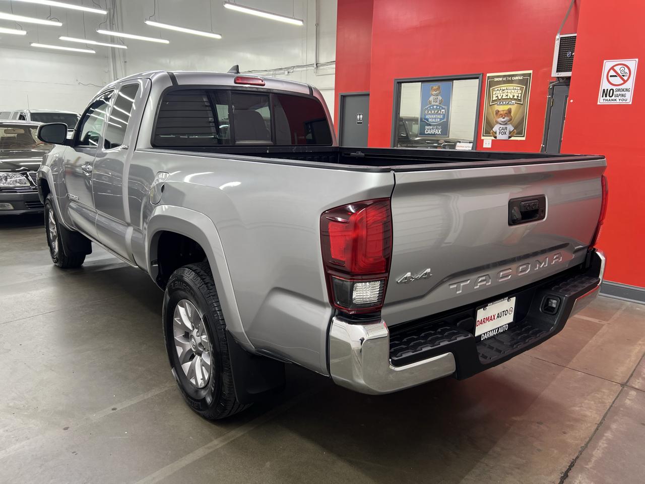 Toyota Tacoma SR5 Access Cab I4 6AT 4WD 2018