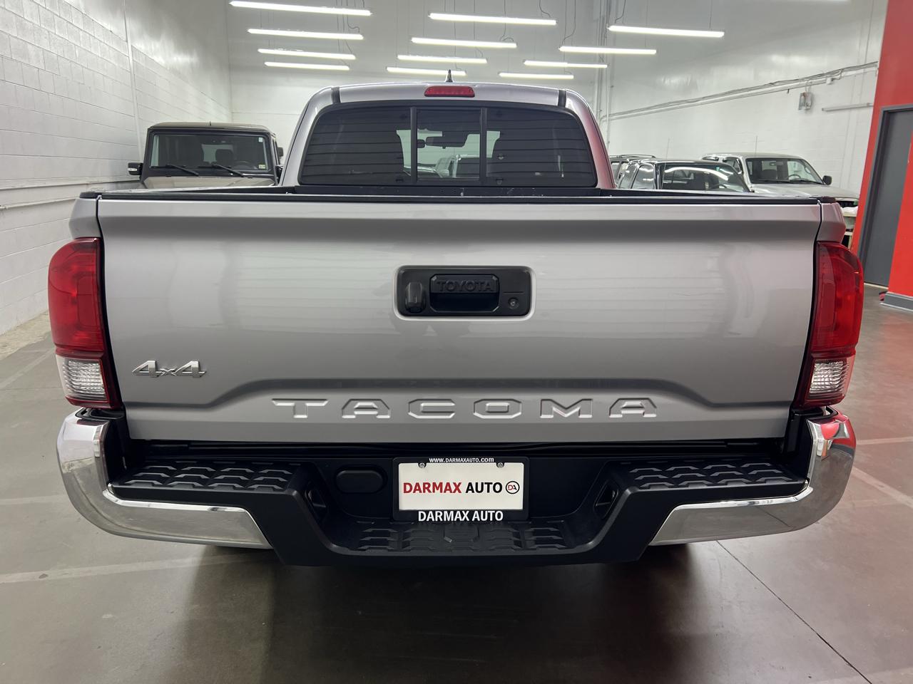 Toyota Tacoma SR5 Access Cab I4 6AT 4WD 2018