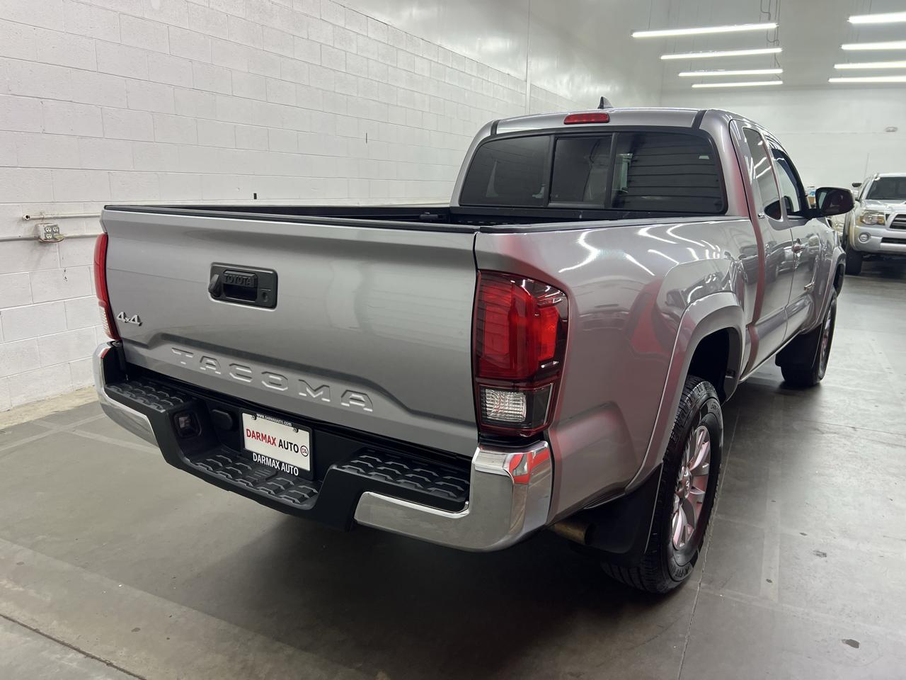 Toyota Tacoma SR5 Access Cab I4 6AT 4WD 2018