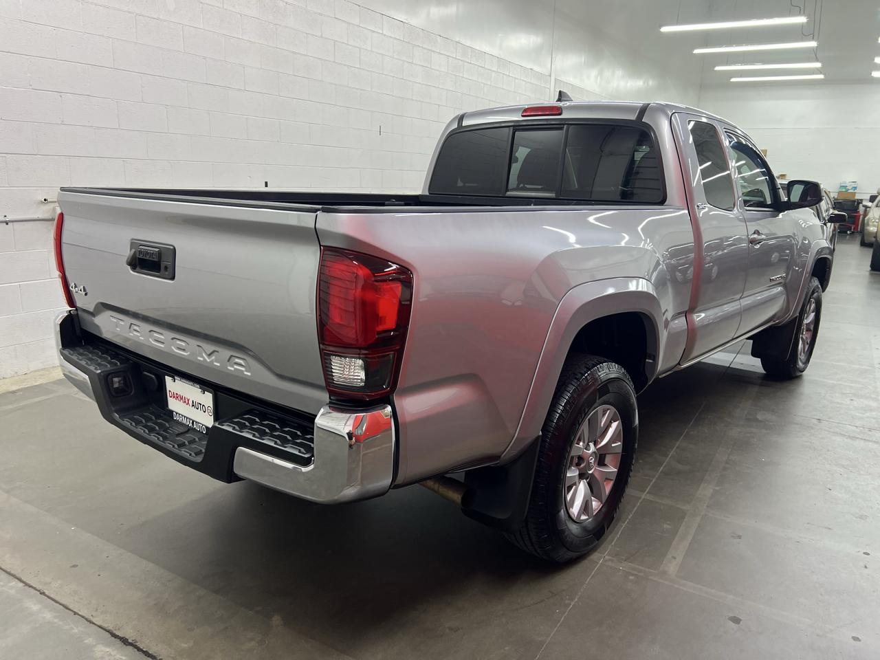 Toyota Tacoma SR5 Access Cab I4 6AT 4WD 2018