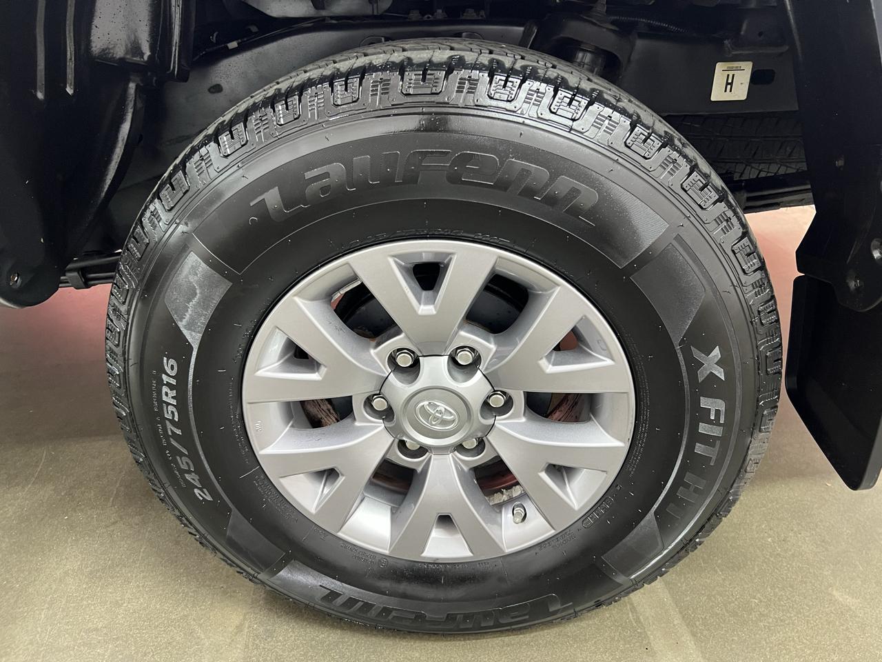 Toyota Tacoma SR5 Access Cab I4 6AT 4WD 2018