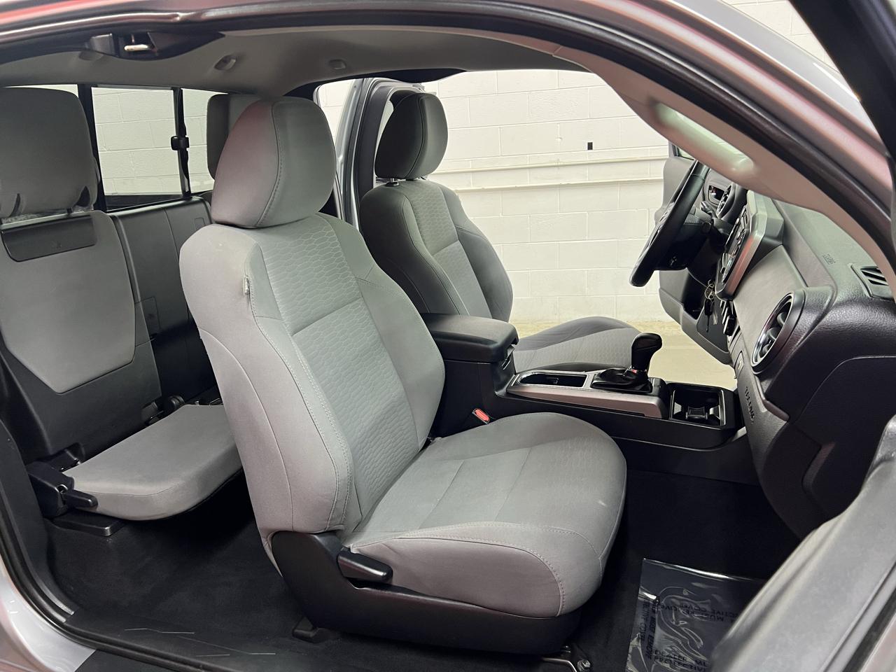 Toyota Tacoma SR5 Access Cab I4 6AT 4WD 2018