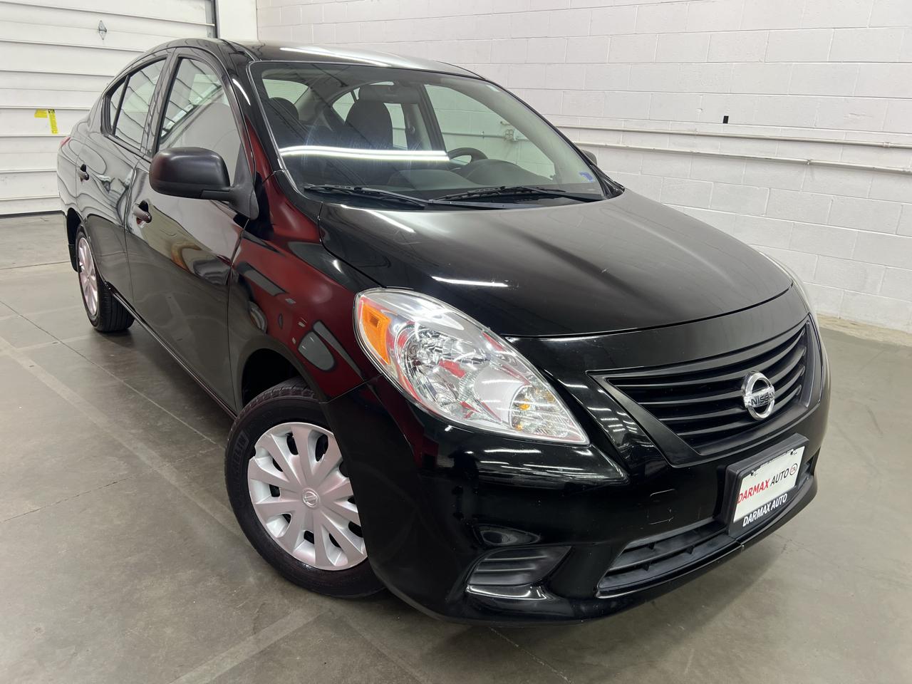 Nissan Versa 1.6 S Sedan 2012