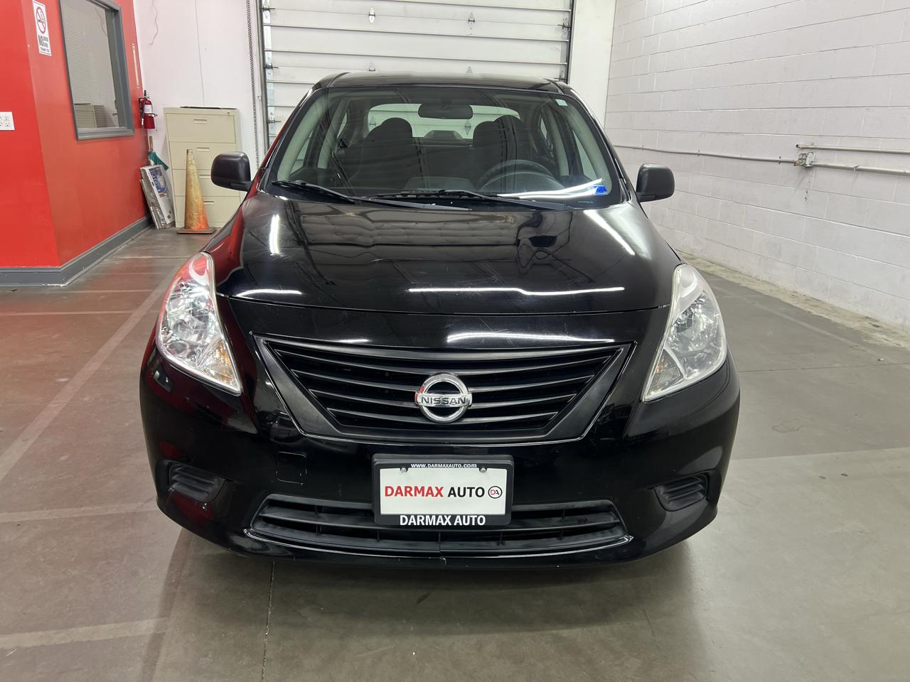 Nissan Versa 1.6 S Sedan 2012