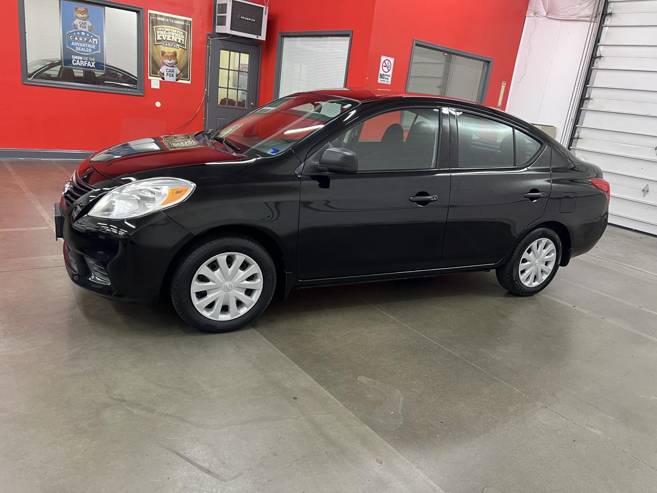 Nissan Versa 1.6 S Sedan 2012