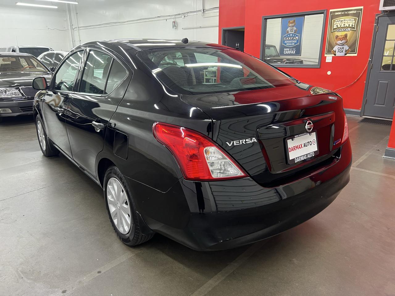 Nissan Versa 1.6 S Sedan 2012