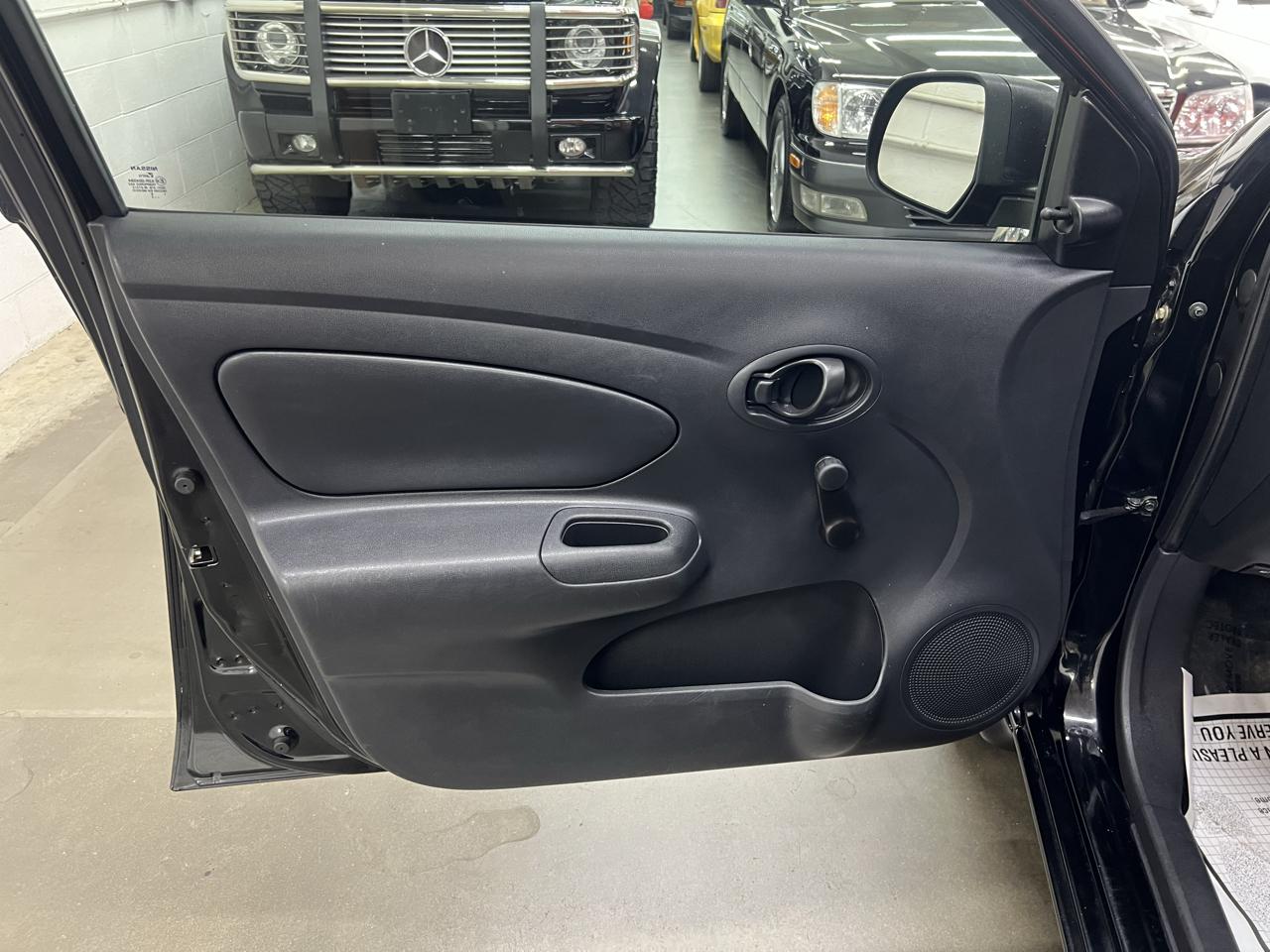 Nissan Versa 1.6 S Sedan 2012