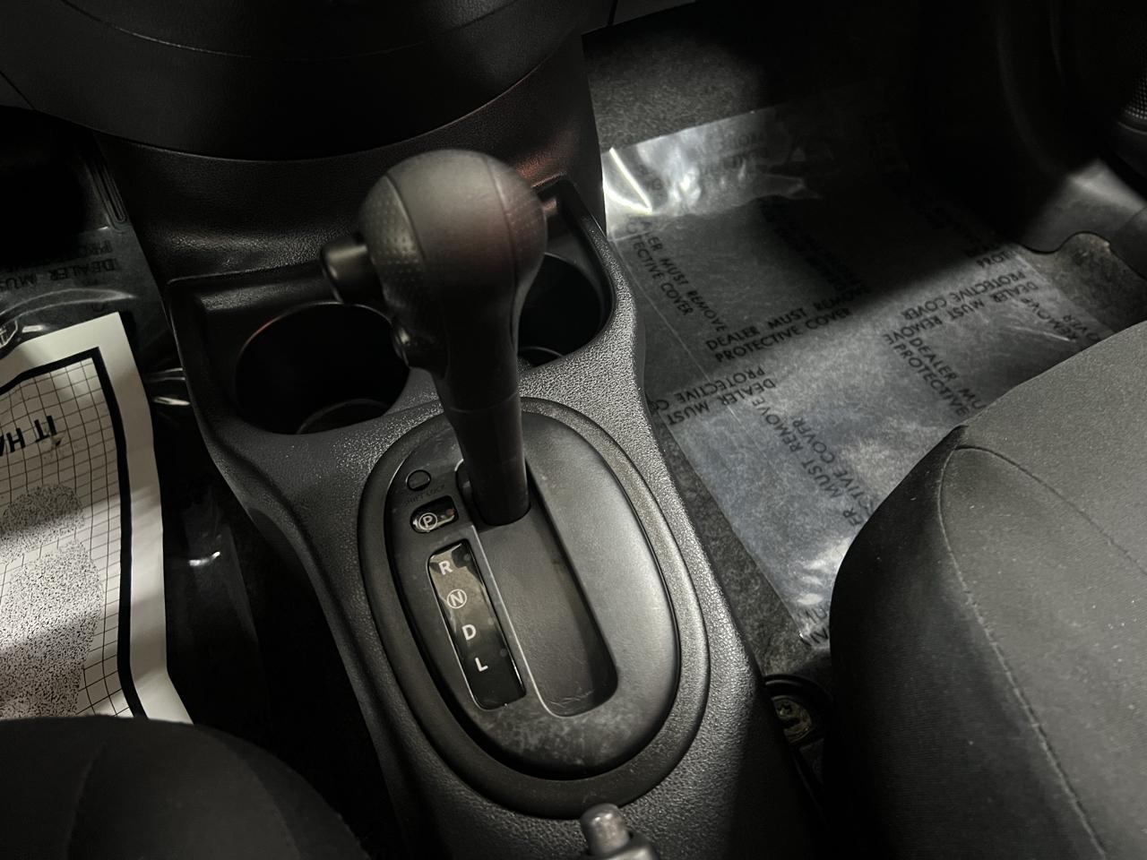 Nissan Versa 1.6 S Sedan 2012