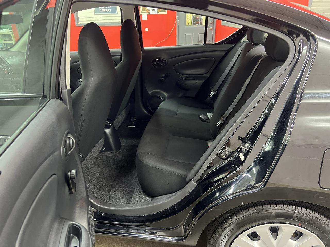Nissan Versa 1.6 S Sedan 2012