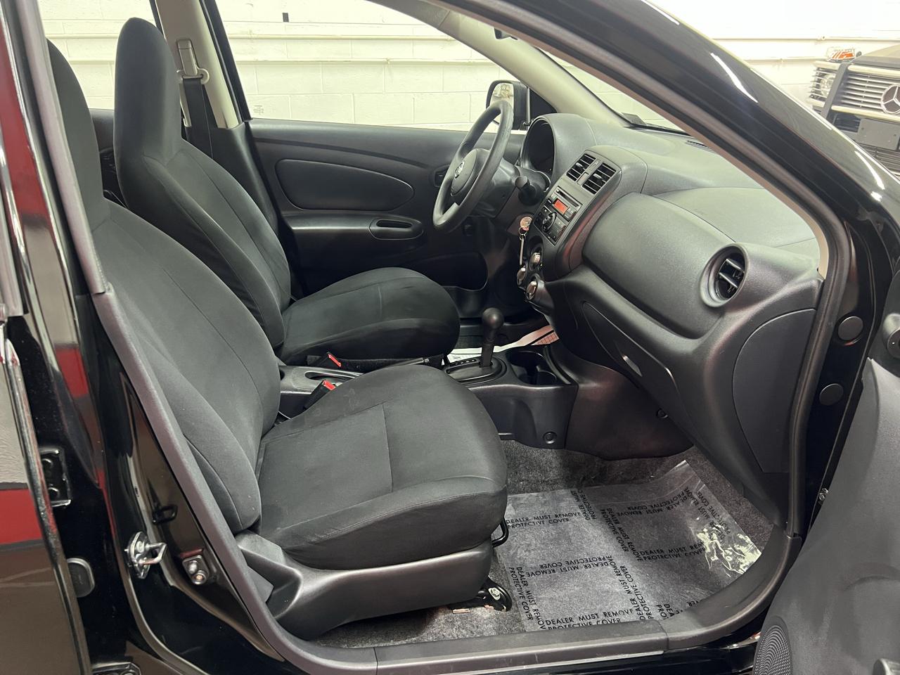 Nissan Versa 1.6 S Sedan 2012